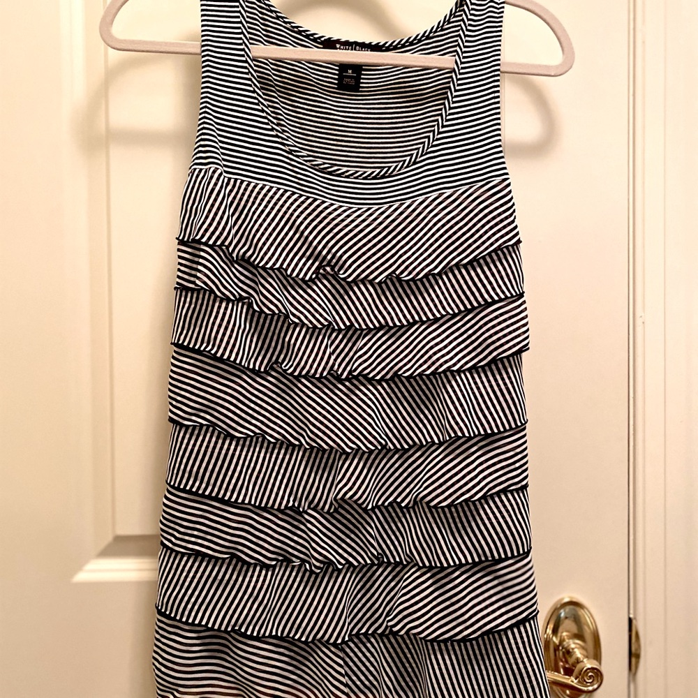White House/Black Market sleeveless blouse w/ black/white stripes & ruffles - M